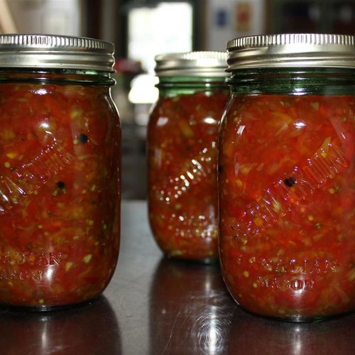 Eingelegtes Paprika- und Zwiebelrelish