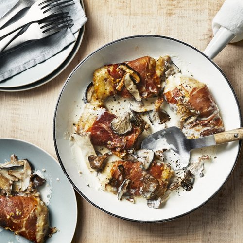 Hühnchen mit Champignons, Prosciutto und Sahnesauce — Bild 2