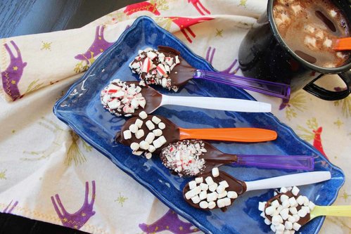 Hausgemachte Rührstäbchen für heiße Schokolade