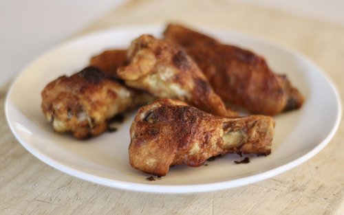 Süß und würzig gebackene Keto Chicken Wings — Bild 1